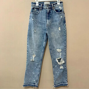 Abercrombie & Fitch Ultra High Rise Ankle Straight Jeans Size 26 Size 2